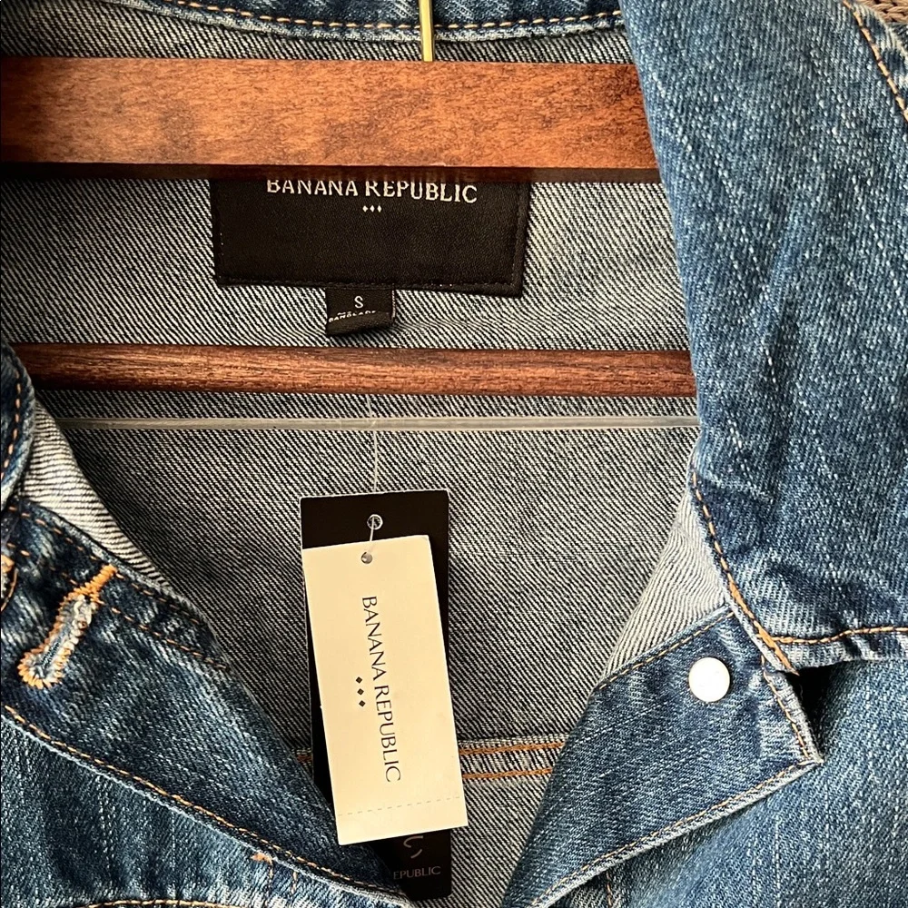 SOLD- Banana Republic Blue Jean Jacket - Picture 2 of 6
